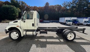 2010 International 4300 Cab and Chassis Truck #7471 full