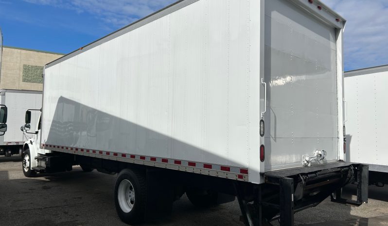 2016 Freightliner m2 26′ box truck w/ liftgate #3239 full